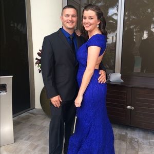 Sparkly, lace blue gown with open back